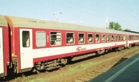 Wagon osobowy klasy 2 bud. Goerlitz, w barwach IC, na...